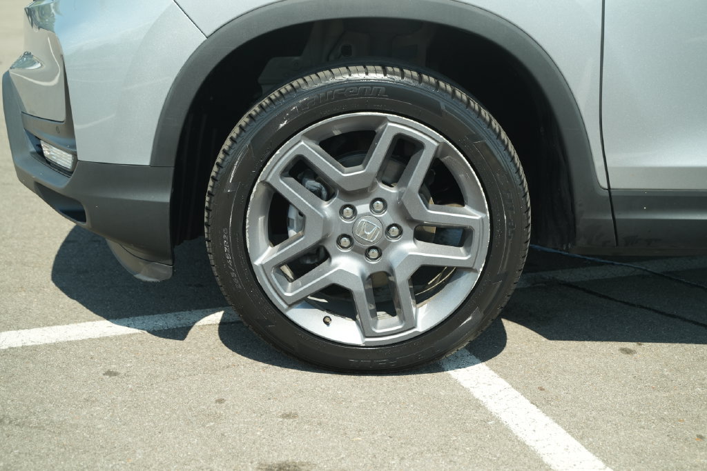 Used 2023 Honda Passport EX-L image 11