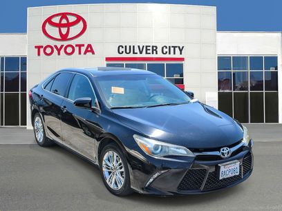 Used 2017 Toyota Camry SE w/ Moonroof Package
