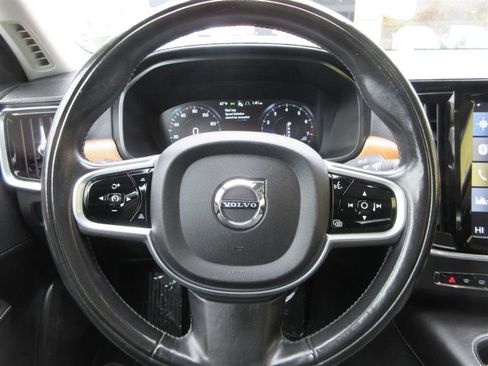 Used 2018 Volvo S90 T6 Inscription w/ Convenience Package image 14