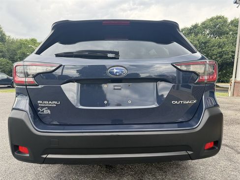 Used 2024 Subaru Outback Premium AWD/4WD image 7