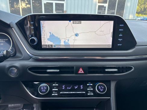 Used 2022 Hyundai Sonata Limited w/ Cargo Package image 3