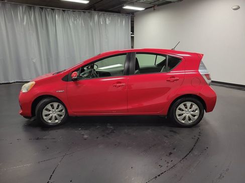 Used 2013 Toyota Prius C One image 5