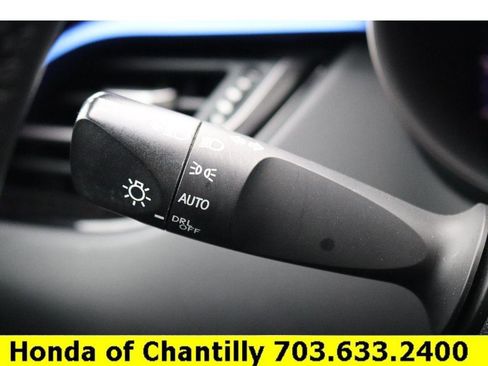 Used 2021 Toyota C-HR XLE image 13