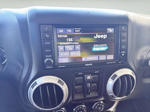 Used 2017 Jeep Wrangler Unlimited Sahara w/ Quick Order Package 24E Chief AWD/4WD image 16