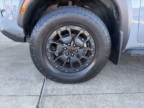 Used 2022 Nissan Frontier PRO-4X w/ Pro-4X Premium Package image 8