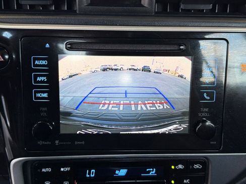 Certified 2018 Toyota Corolla XSE image 30