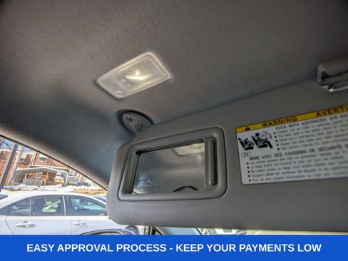 Used 2024 Toyota Corolla Cross LE image 40