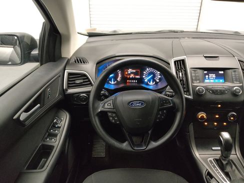 Used 2018 Ford Edge SE w/ Cargo Accessory Package FWD image 22