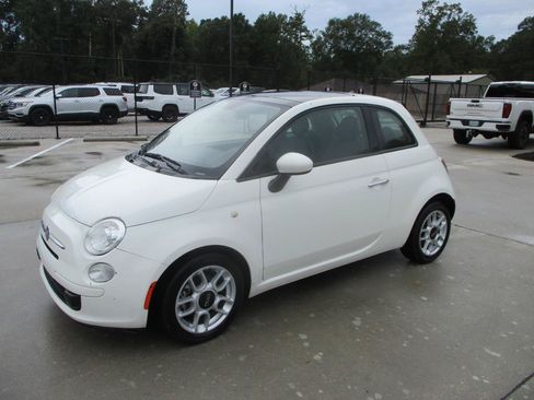 Used 2015 FIAT 500 Pop FWD image 4