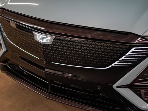 Used 2025 Cadillac Lyriq Sport image 8