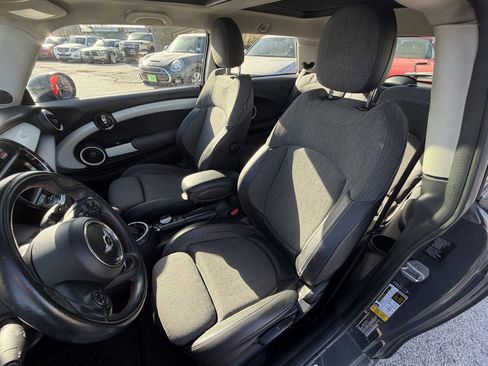 Used 2014 MINI Cooper S image 8