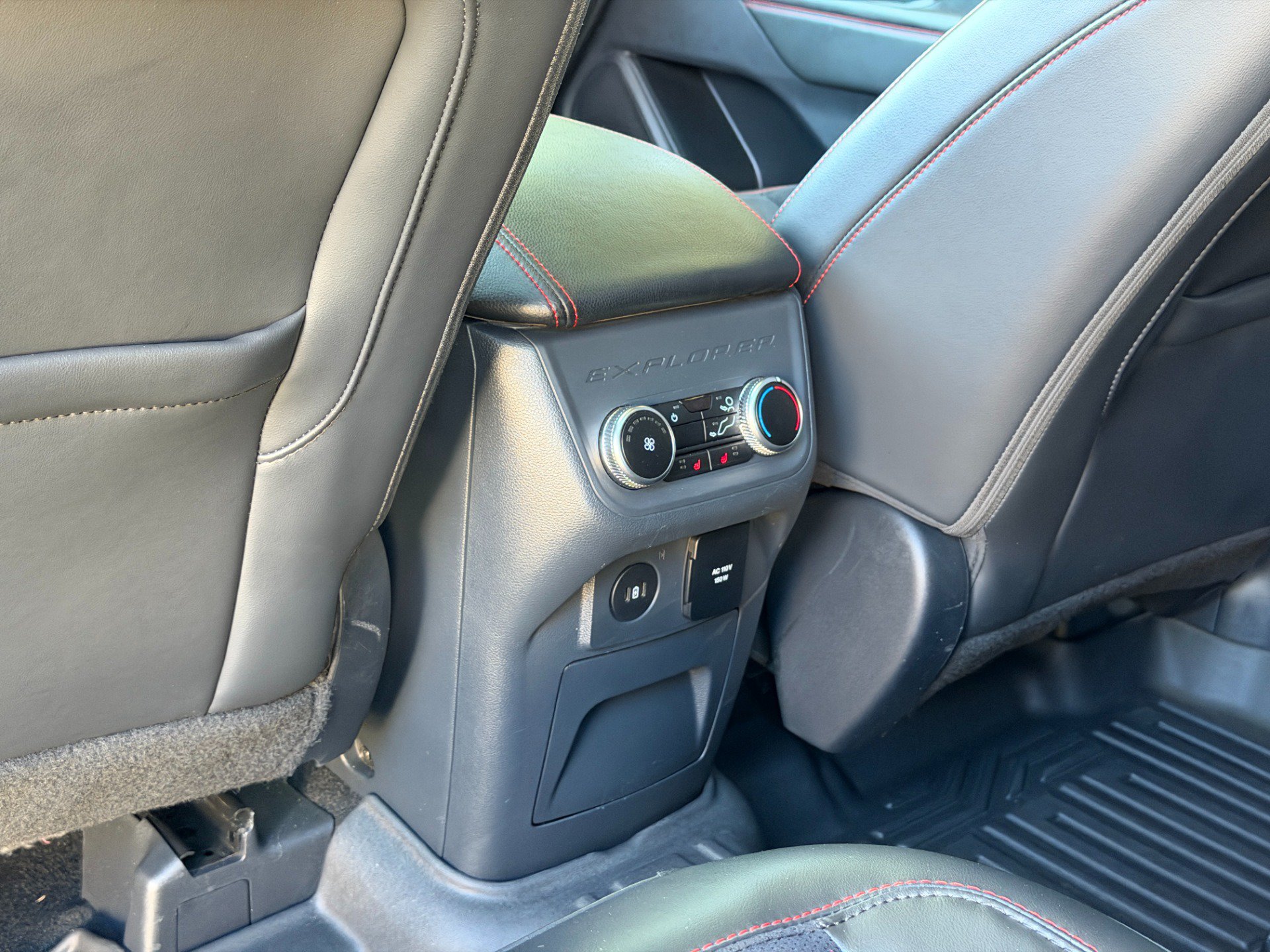 Used 2025 Ford Explorer ST AWD/4WD image 58