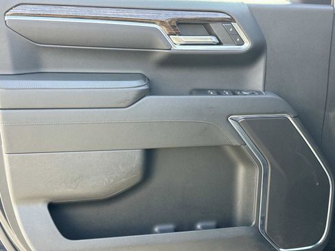 Used 2023 GMC Sierra 1500 Elevation image 16