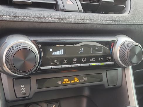 Certified 2023 Toyota RAV4 LE FWD image 24