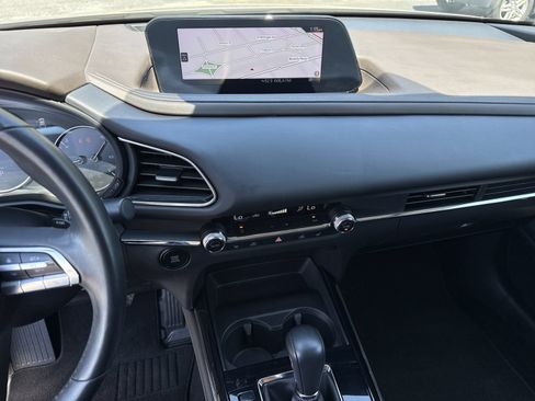 Used 2023 MAZDA CX-30 AWD 2.5 S w/ Premium Package image 31