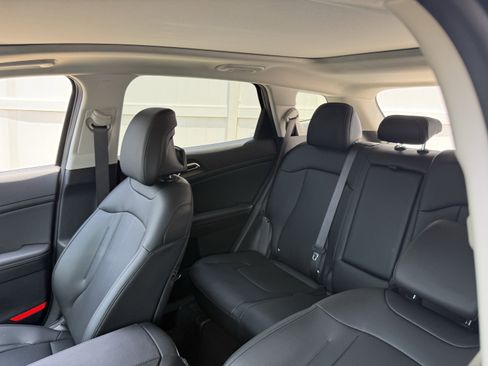 New 2026 Kia Sportage SX image 27