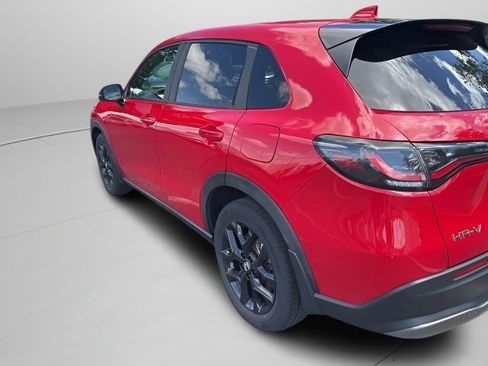 Used 2024 Honda HR-V Sport image 15