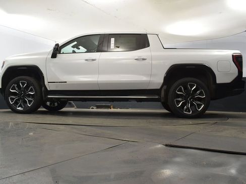 New 2025 GMC Sierra EV Denali image 51
