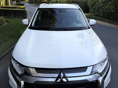 Used 2020 Mitsubishi Outlander SEL image 11