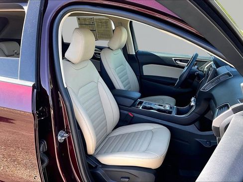 Certified 2024 Ford Edge SEL w/ Convenience Package AWD/4WD image 7