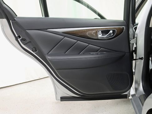 Used 2019 INFINITI Q50 Luxe w/ Essential Package (3.0T Luxe) image 30