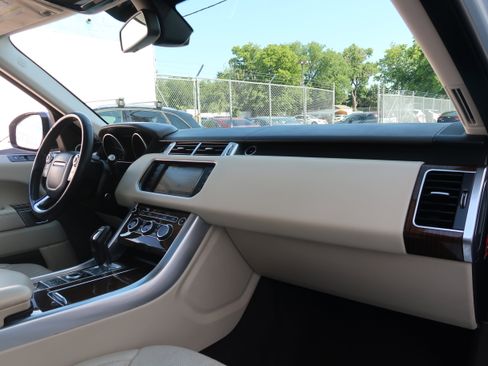 Used 2015 Land Rover Range Rover Sport HSE AWD/4WD image 33