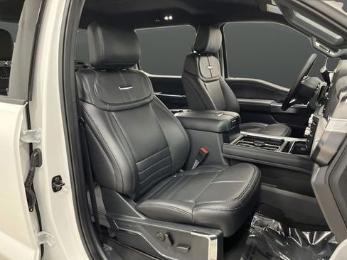 Used 2025 Ford F350 Platinum image 35