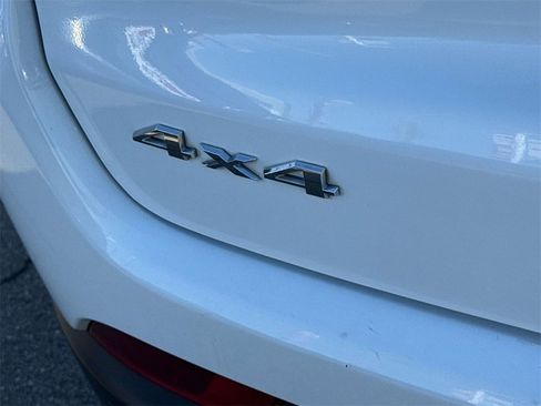 Used 2023 Jeep Compass Limited image 6