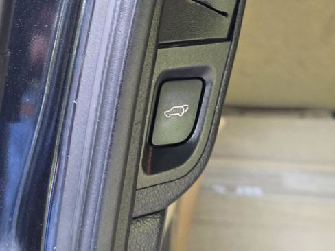 Used 2018 Toyota Sequoia Limited w/ Safety & Convenience Package RWD image 15
