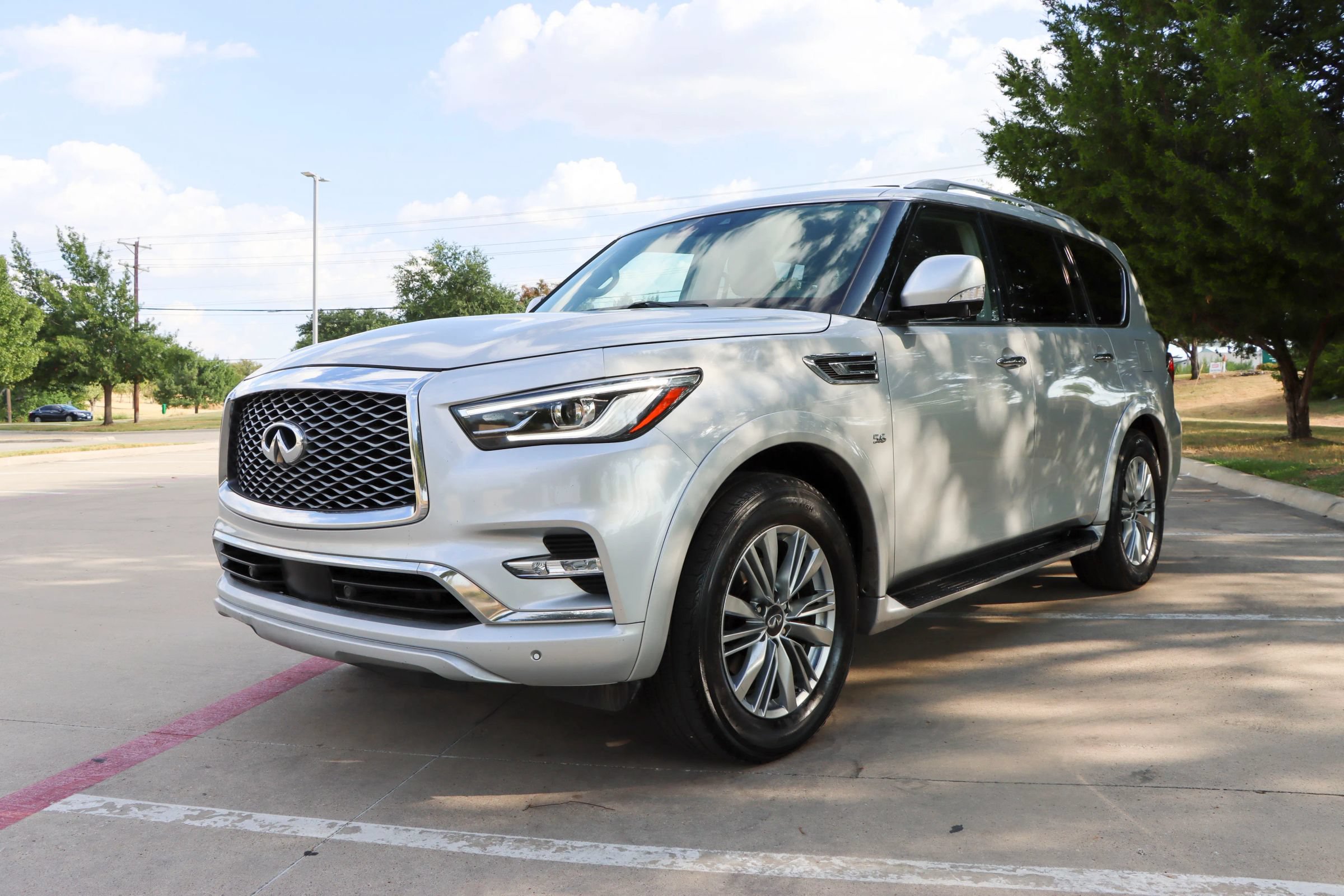 Used 2020 INFINITI QX80 Luxe w/ Proassist Package AWD/4WD image 3