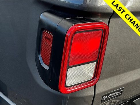 Used 2021 Jeep Gladiator Mojave image 31