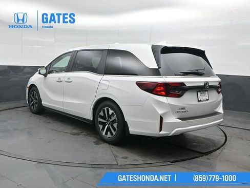 New 2026 Honda Odyssey EX-L image 8