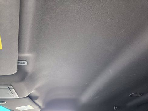 Used 2013 Ford Explorer XLT FWD image 22