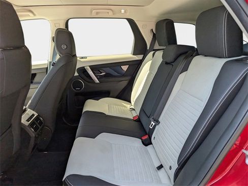 Used 2024 Land Rover Discovery Sport S image 11