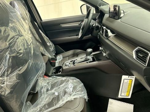 New 2025 MAZDA CX-5 Signature image 23