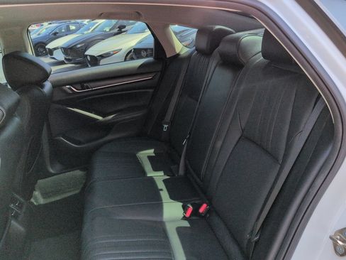 Used 2019 Honda Accord Touring image 13