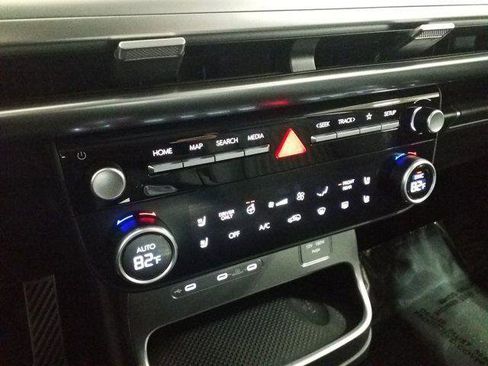 New 2026 Hyundai Ioniq 9 Calligraphy image 8