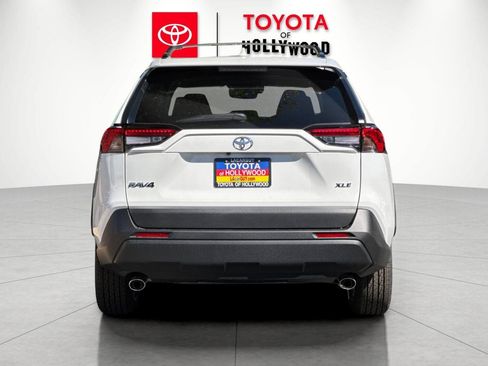 New 2025 Toyota RAV4 XLE image 5