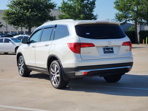 Used 2018 Honda Pilot Elite image 4