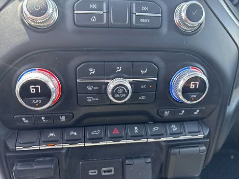 Used 2022 GMC Sierra 1500 AT4 w/ AT4 Premium Package AWD/4WD image 37