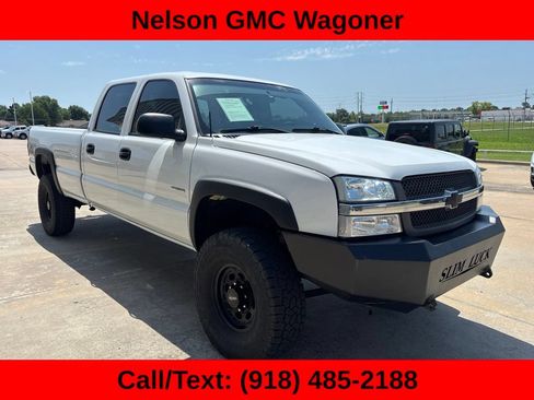 Used 2004 Chevrolet Silverado 3500 4x4 Crew Cab w/ Heavy-Duty Power Package image 3