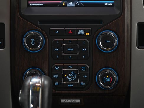 Used 2013 Ford F150 Lariat w/ Luxury Equipment Group AWD/4WD image 16