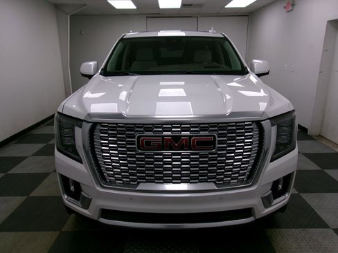 Certified 2024 GMC Yukon Denali w/ Advanced Technology Package image 17