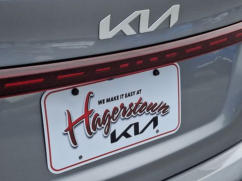 Certified 2024 Kia Forte LXS FWD image 30