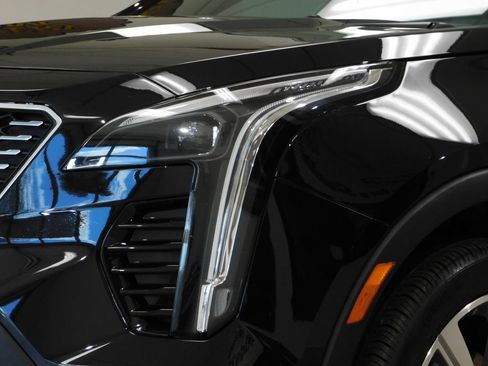 Used 2023 Cadillac XT4 Premium Luxury w/ Technology Package AWD/4WD image 14