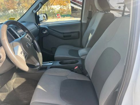 Used 2014 Nissan Xterra X image 10