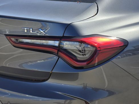 Used 2025 Acura TLX w/ Technology Package image 18