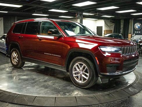 Used 2024 Jeep Grand Cherokee L Laredo image 5