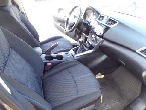 Used 2018 Nissan Sentra image 12