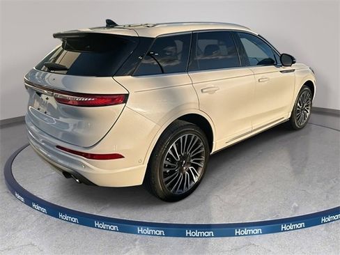 Used 2022 Lincoln Corsair Reserve w/ Equipment Group 201A image 5